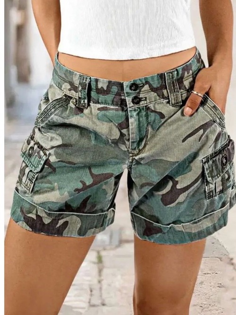 Flamingals Camo Print Roll Hem Flap Pocket Mid Rise Shorts